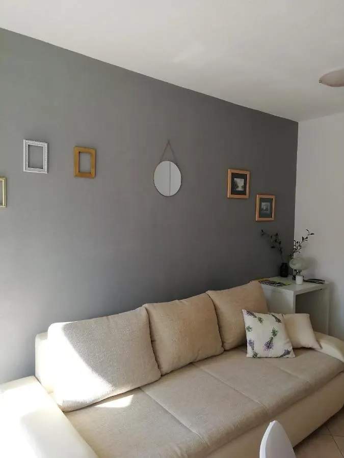 Apartments 4 Me 트로기르